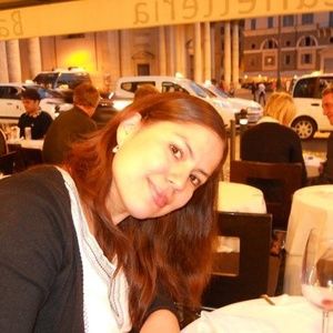 Meet your Posher, Mireya